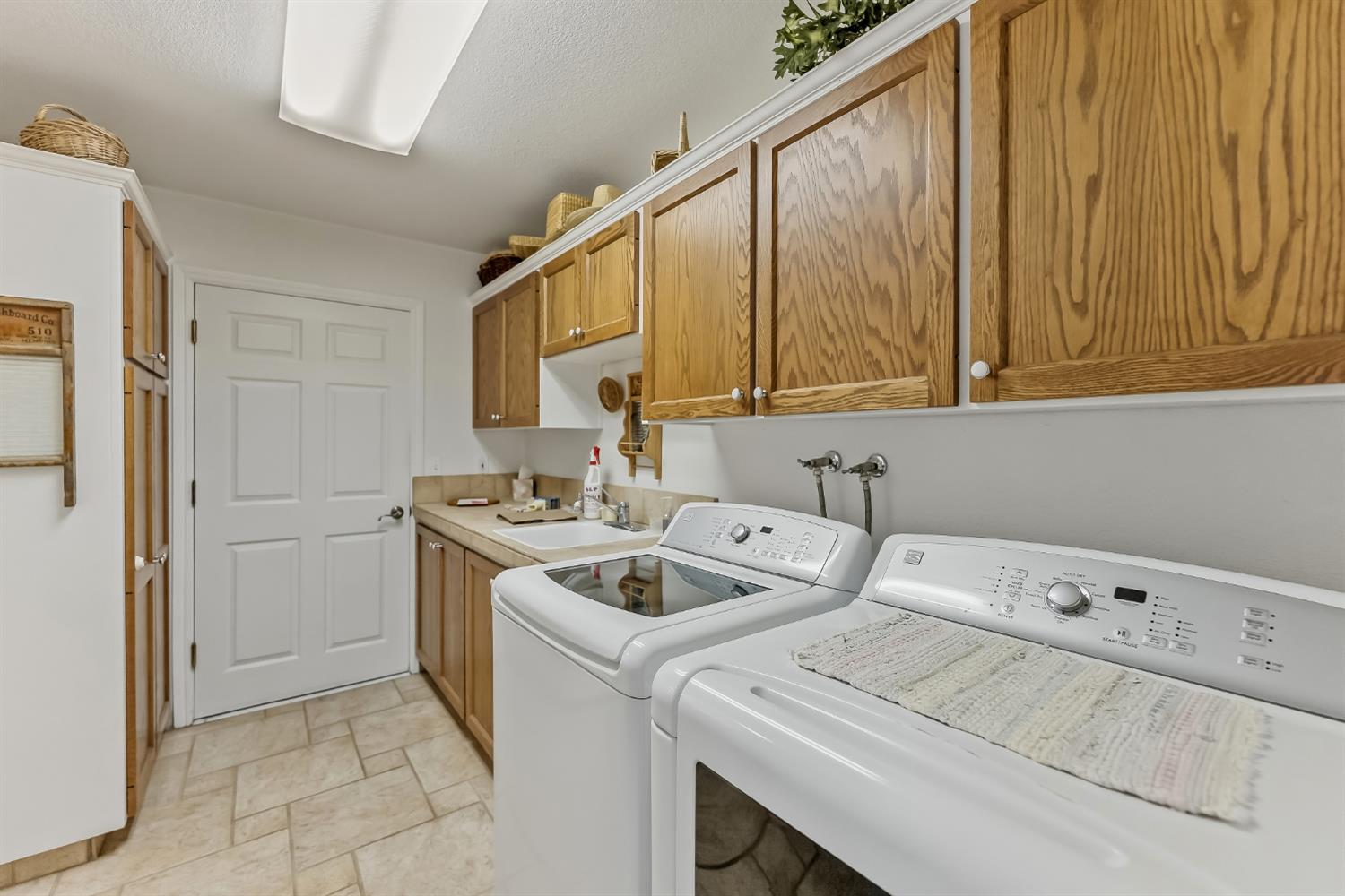 34088 Deer Springs Ln, North Fork, CA 93643