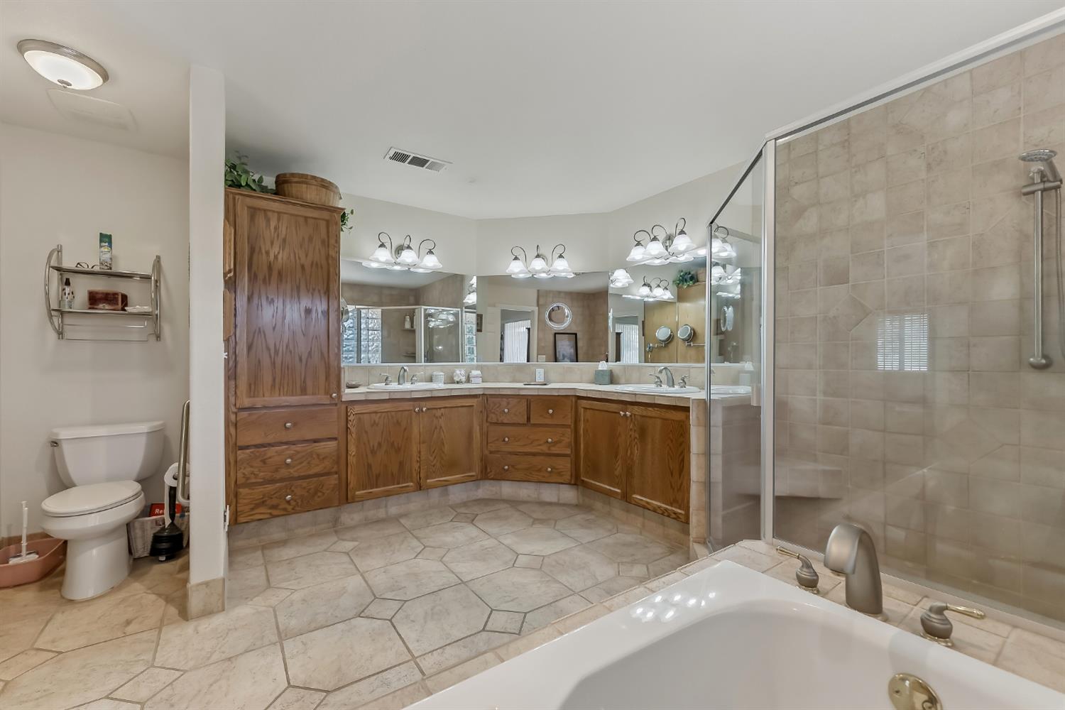 34088 Deer Springs Ln, North Fork, CA 93643