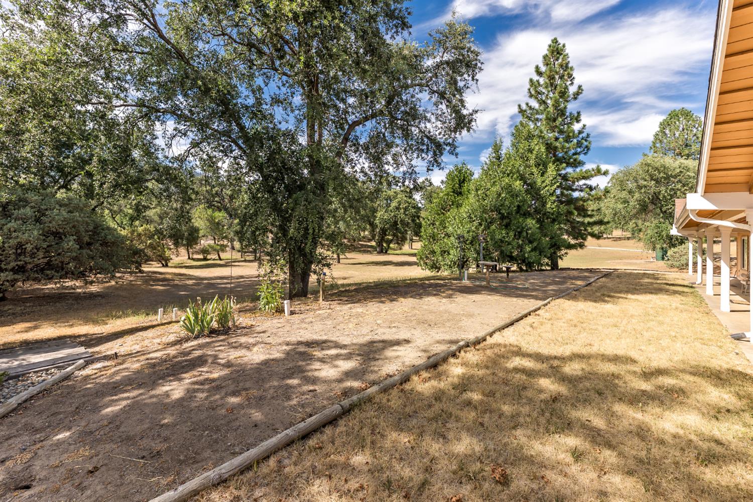 34088 Deer Springs Ln, North Fork, CA 93643