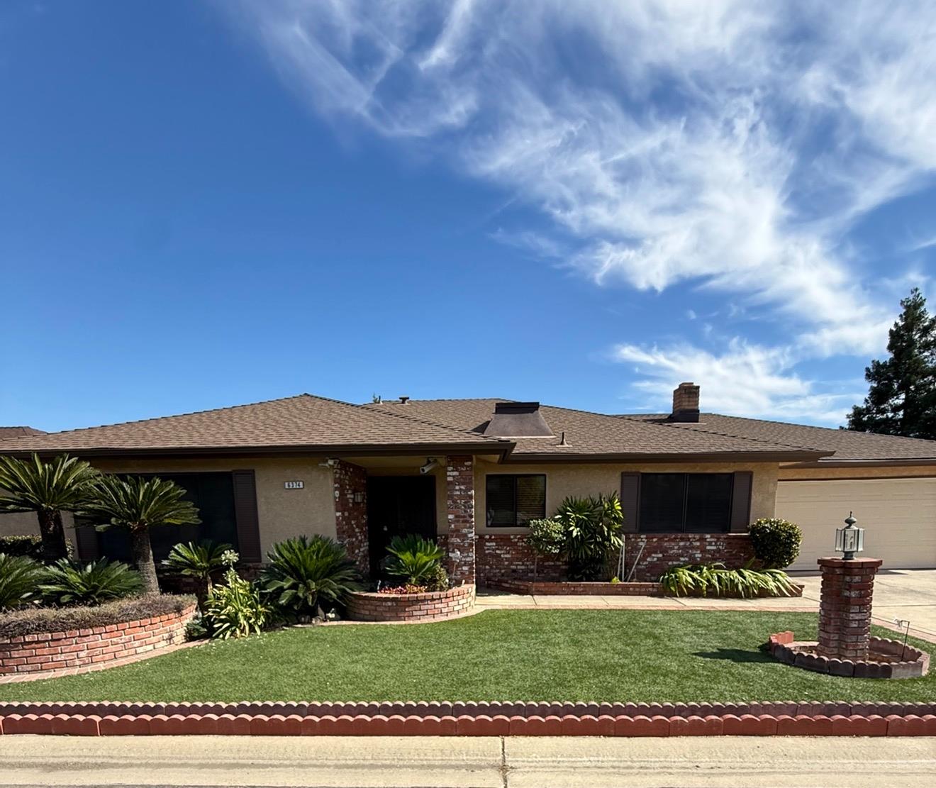 6374 N 5th St, Fresno, CA 93710