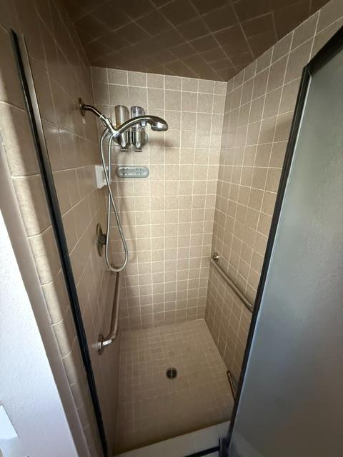 6374 N 5th St, Fresno, CA 93710