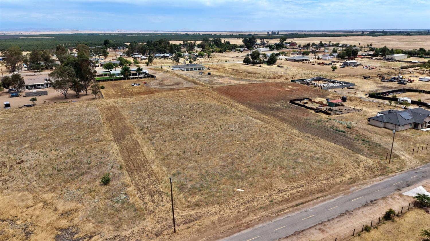373 Brightwood Rd, Madera, CA 93638