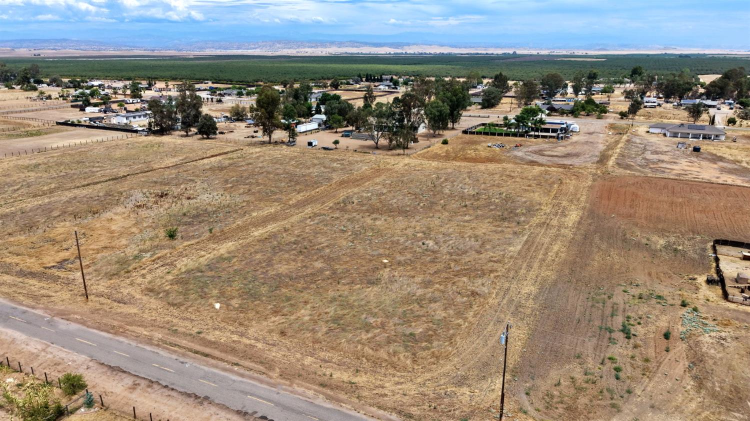 373 Brightwood Rd, Madera, CA 93638