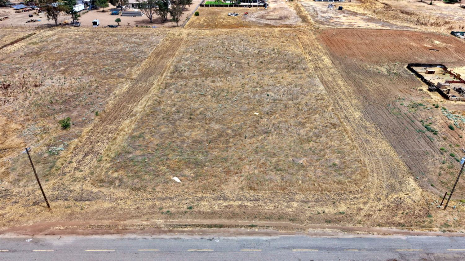 373 Brightwood Rd, Madera, CA 93638