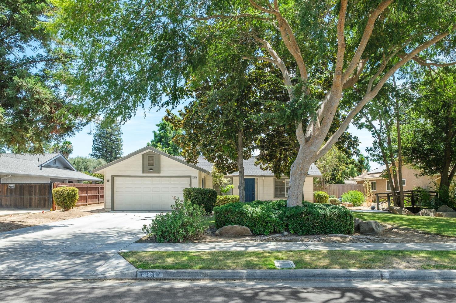4337 W Palo Alto Ave, Fresno, CA 93722