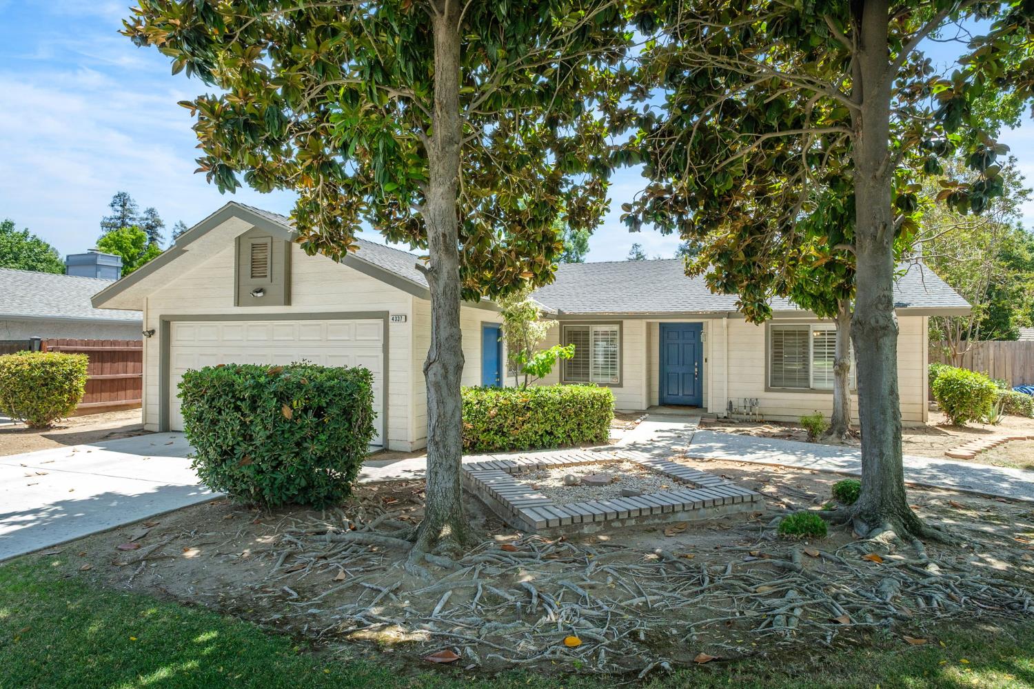 4337 W Palo Alto Ave, Fresno, CA 93722