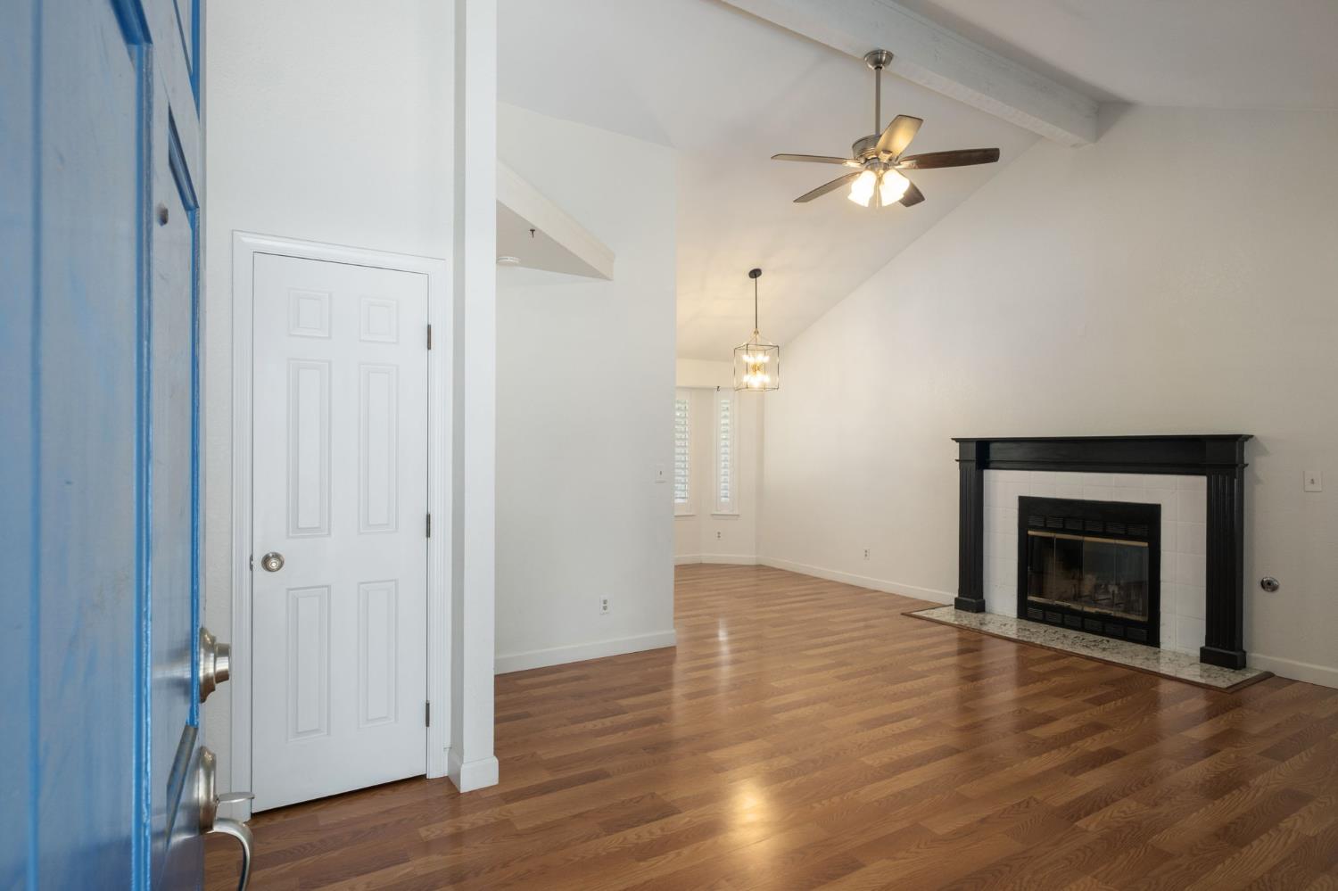 4337 W Palo Alto Ave, Fresno, CA 93722