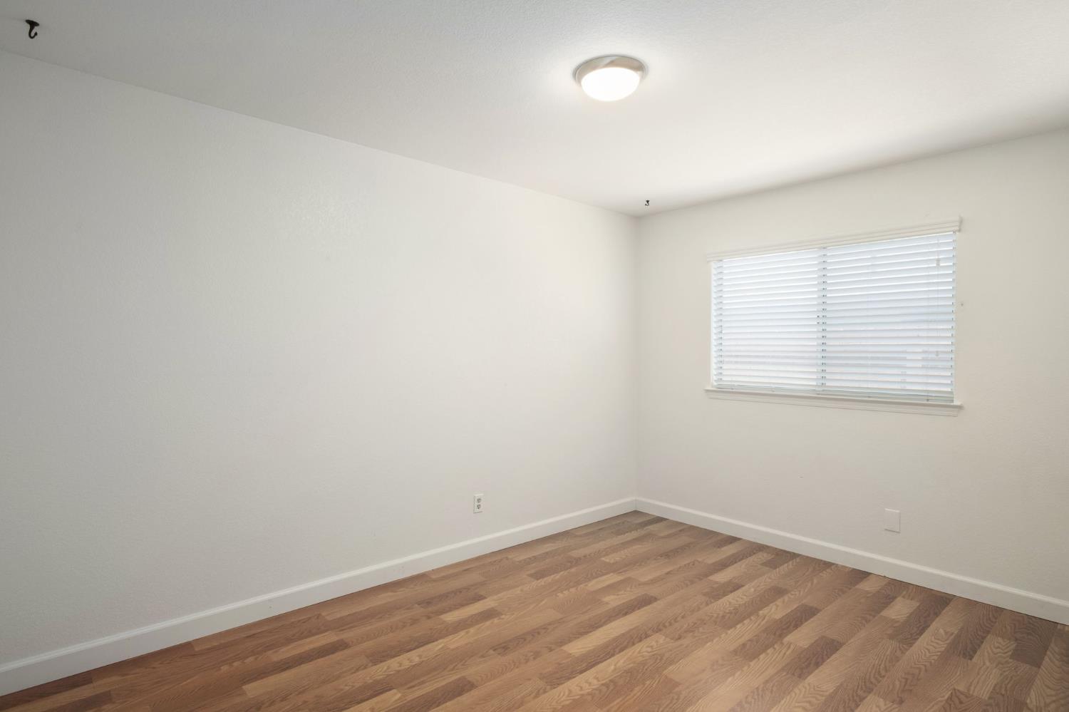 4337 W Palo Alto Ave, Fresno, CA 93722