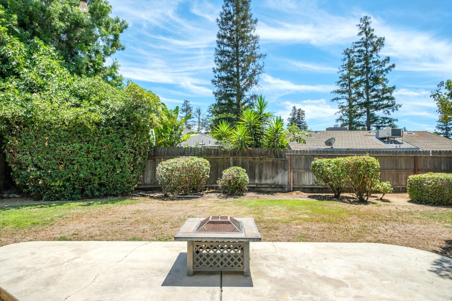 4337 W Palo Alto Ave, Fresno, CA 93722