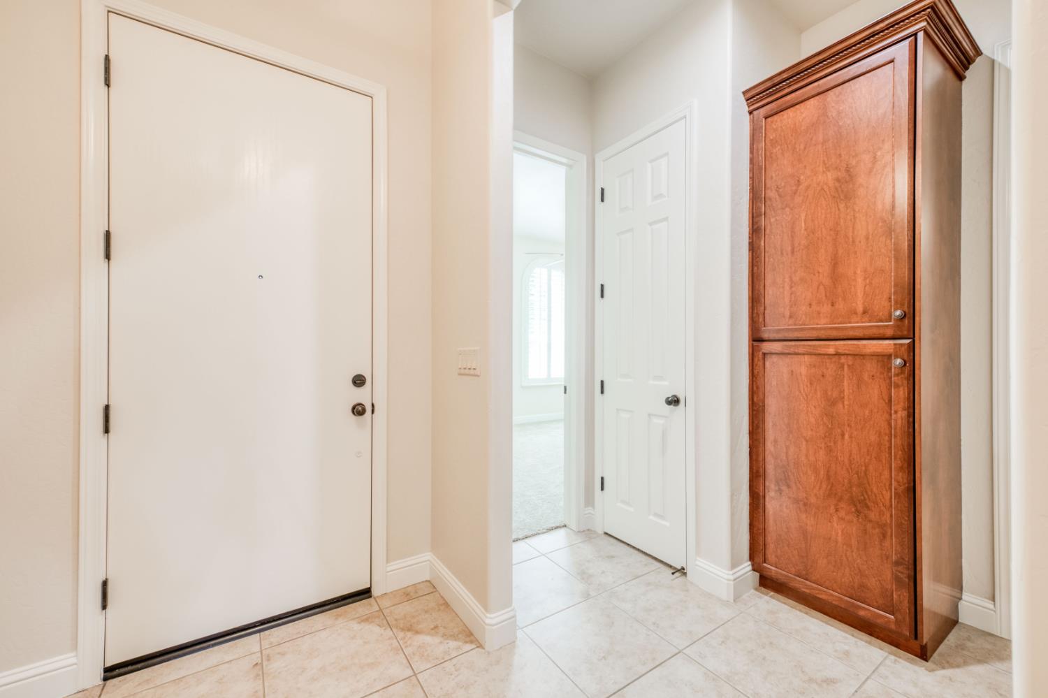 11342 N Via Montessori Dr, Fresno, CA 93720
