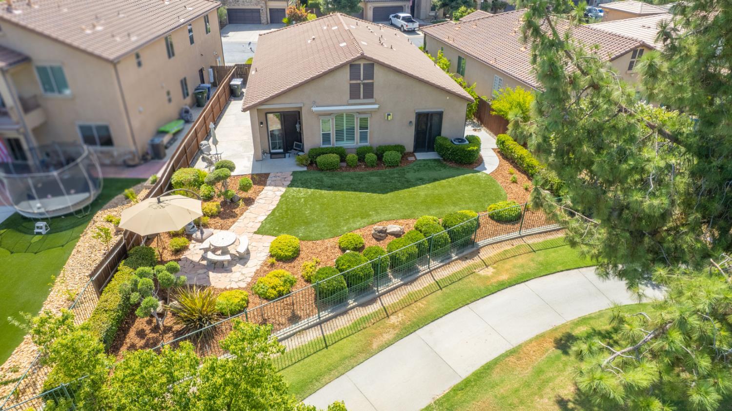 11342 N Via Montessori Dr, Fresno, CA 93720