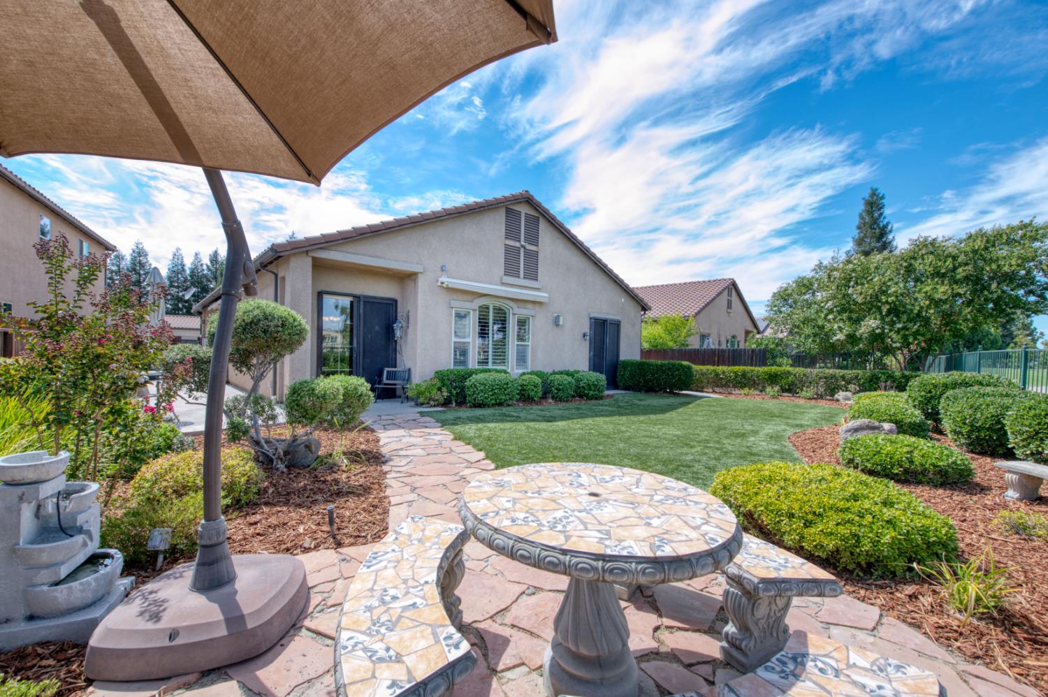 11342 N Via Montessori Dr, Fresno, CA 93720