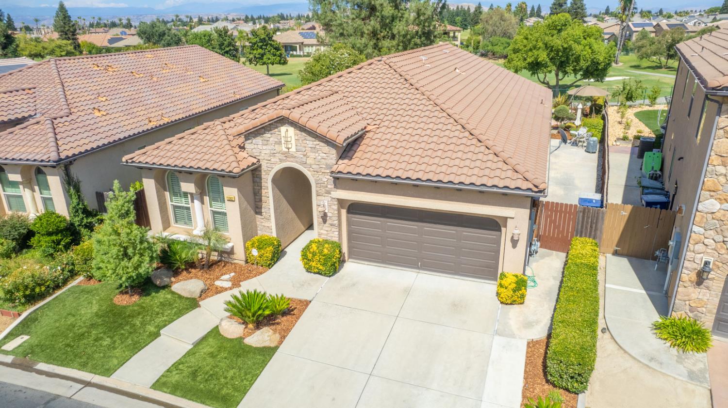 11342 N Via Montessori Dr, Fresno, CA 93720