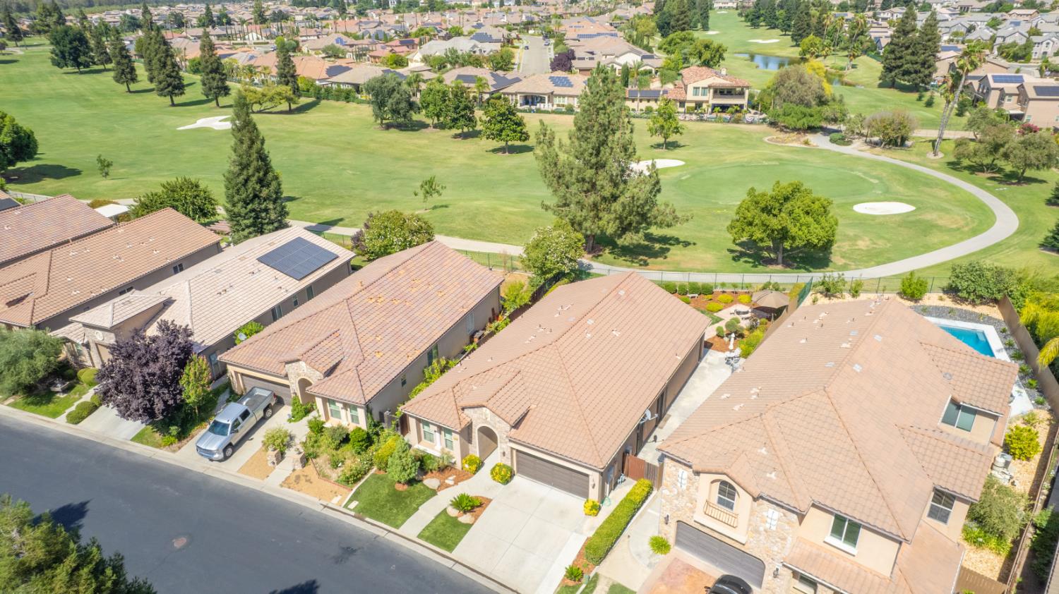 11342 N Via Montessori Dr, Fresno, CA 93720