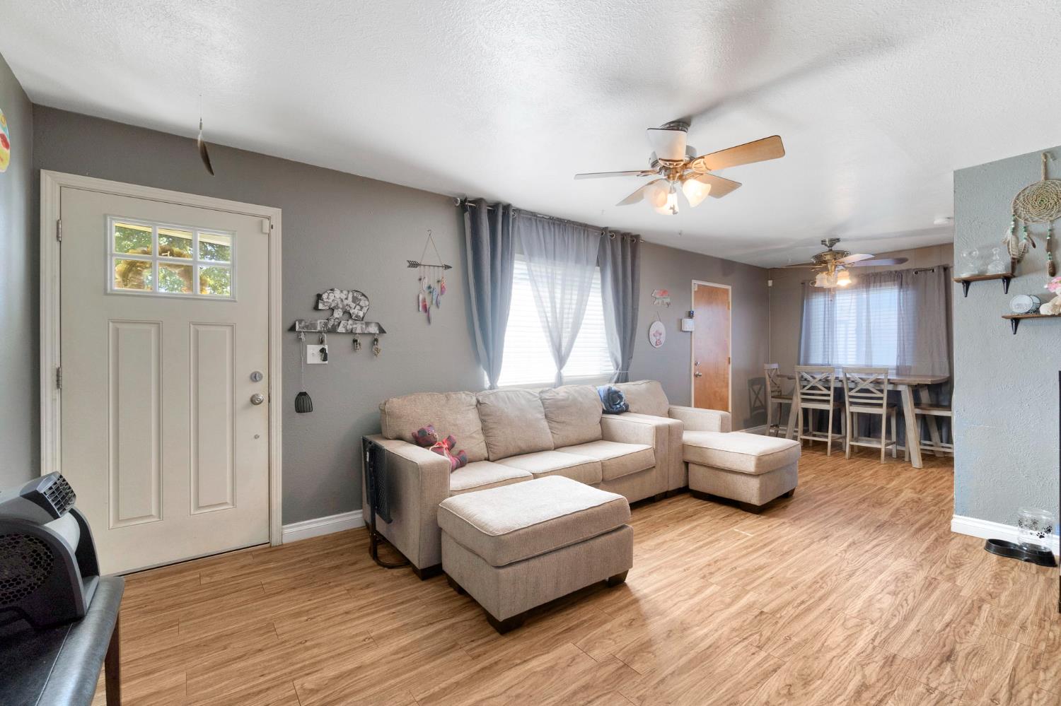4619 N Clark St, Fresno, CA 93726