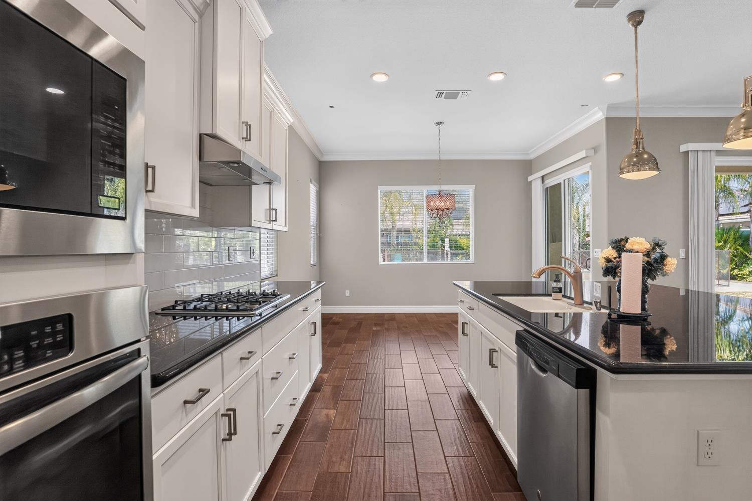 3586 Junipero Ave, Clovis, CA 93619