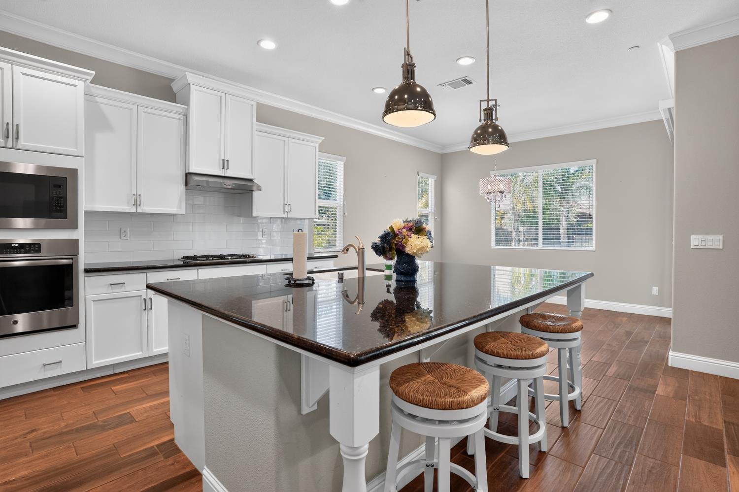 3586 Junipero Ave, Clovis, CA 93619