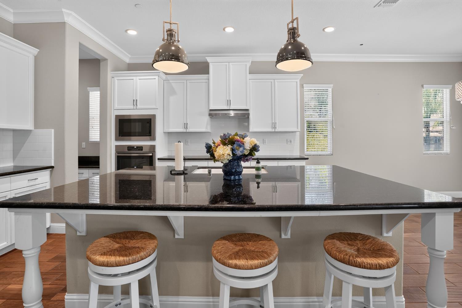 3586 Junipero Ave, Clovis, CA 93619