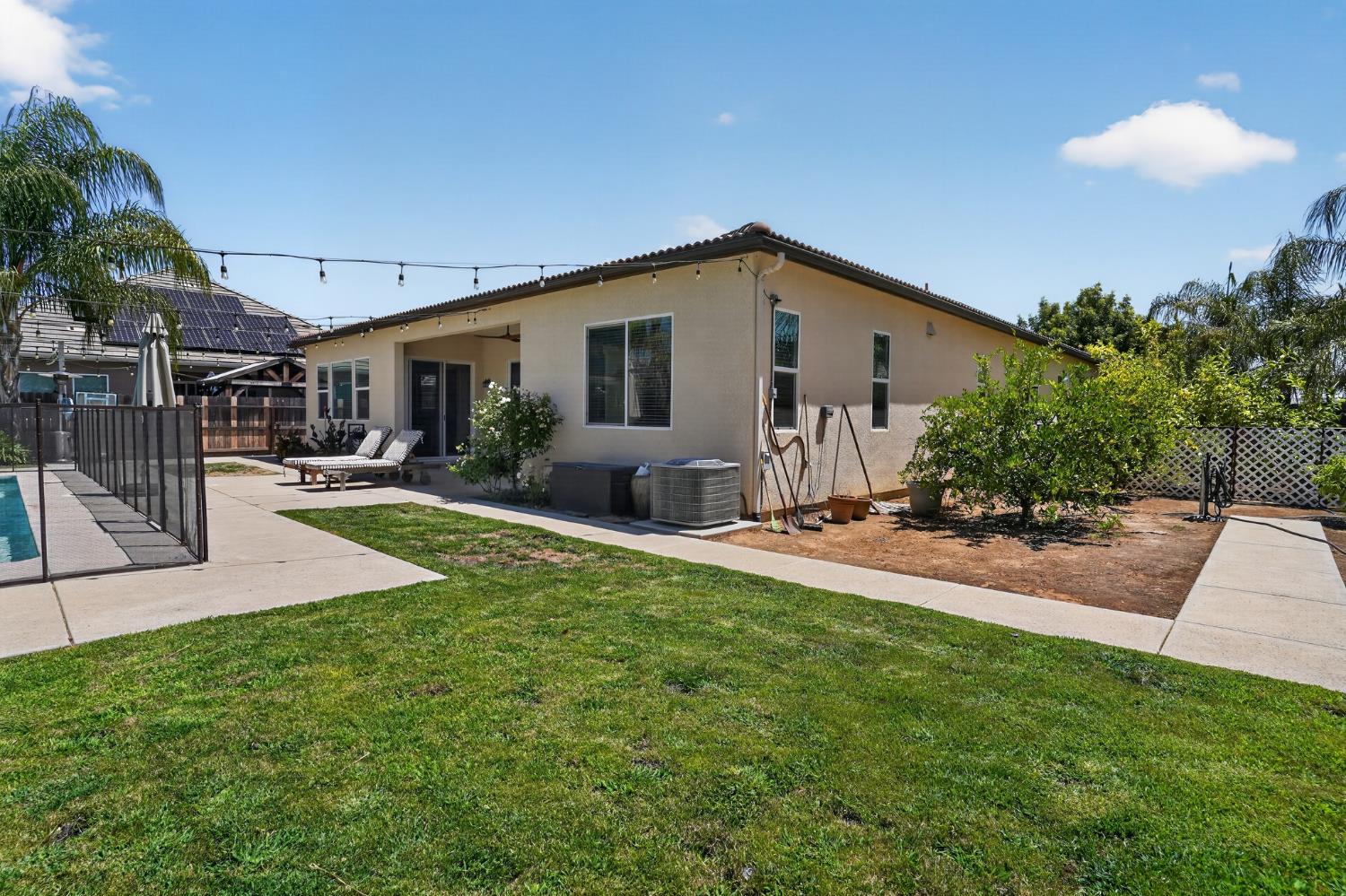 3586 Junipero Ave, Clovis, CA 93619