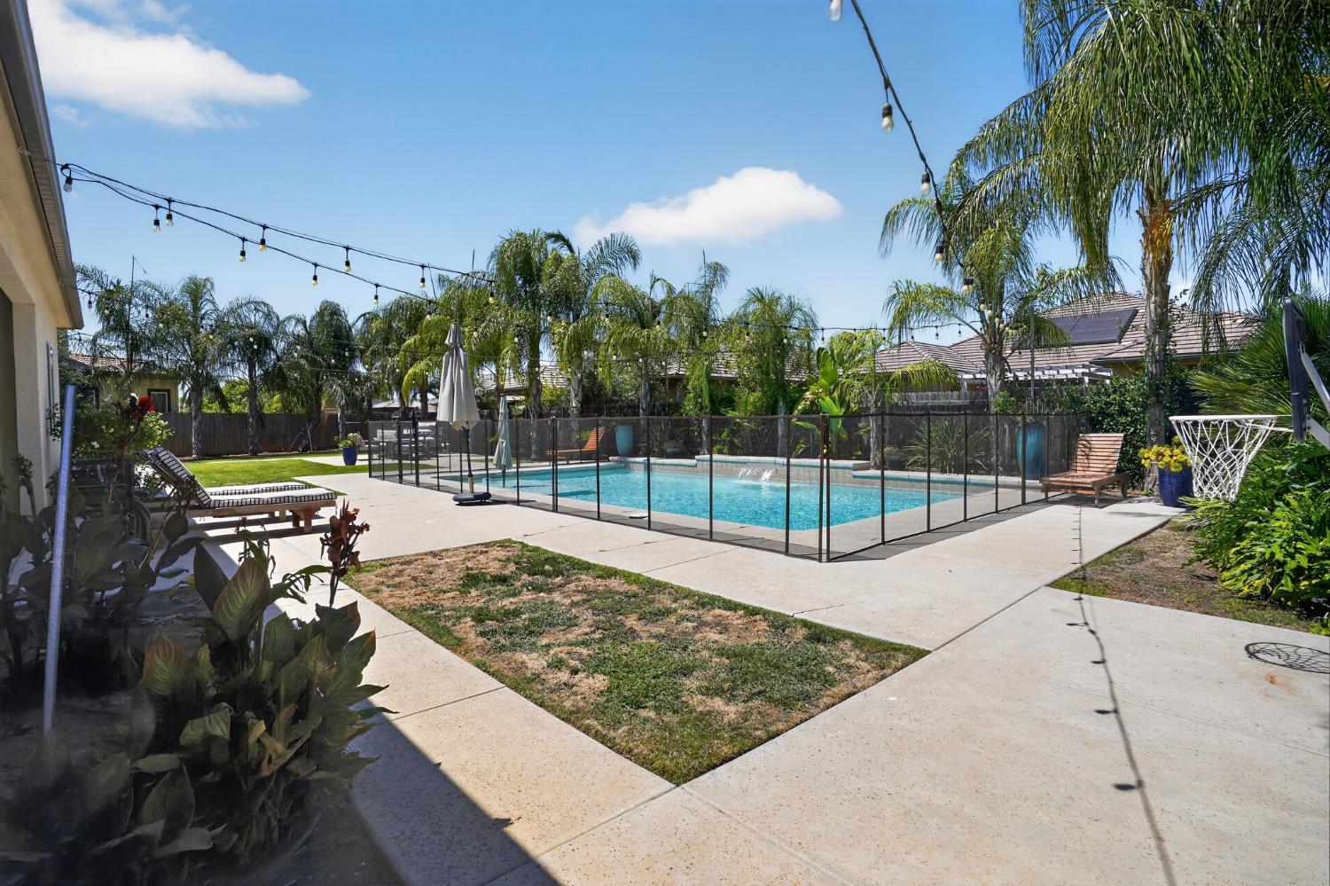 3586 Junipero Ave, Clovis, CA 93619