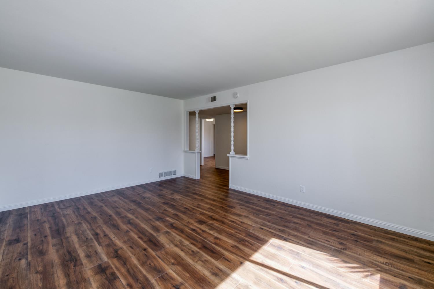 6544 N Barton Ave, Fresno, CA 93710