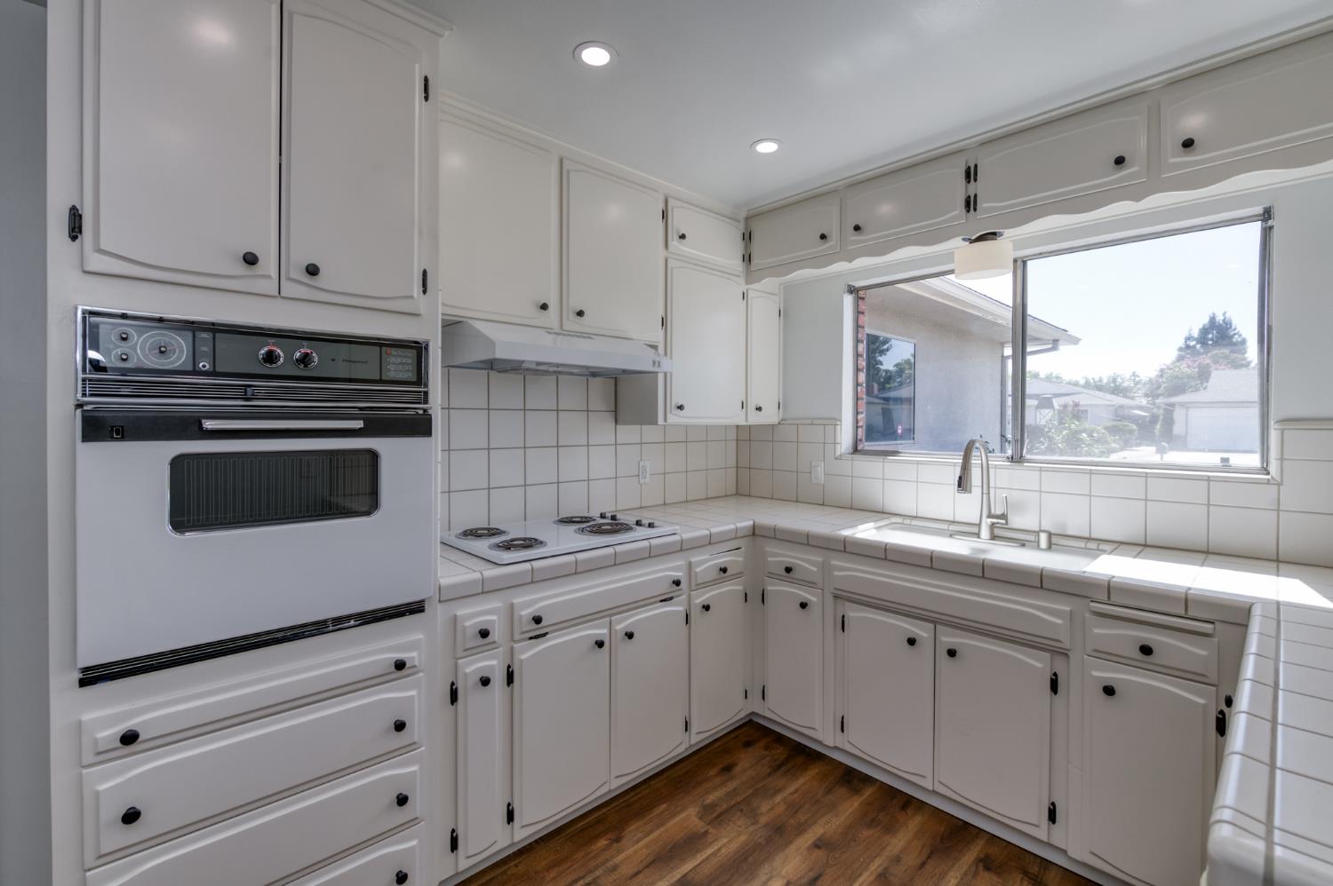 6544 N Barton Ave, Fresno, CA 93710