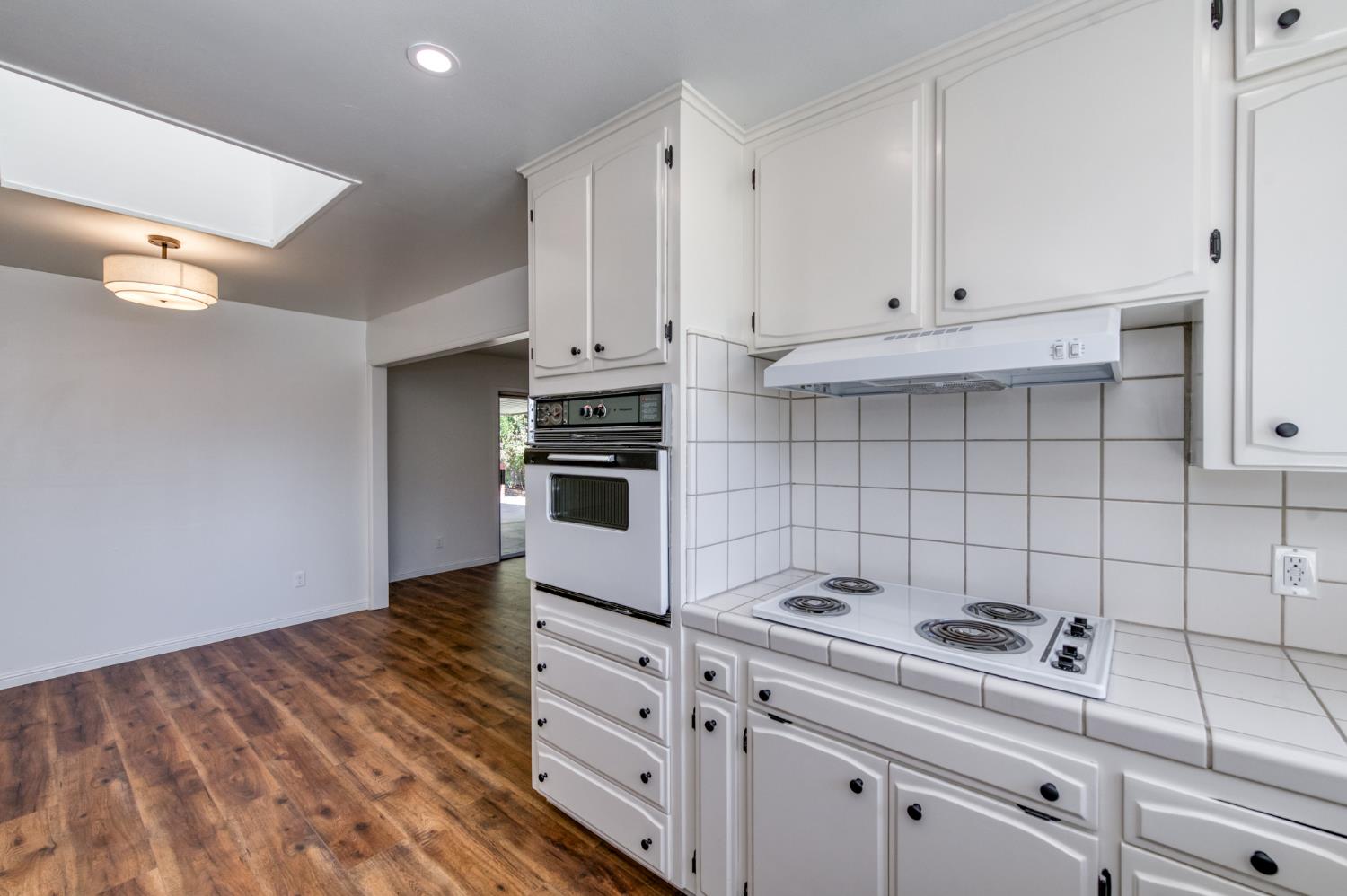 6544 N Barton Ave, Fresno, CA 93710