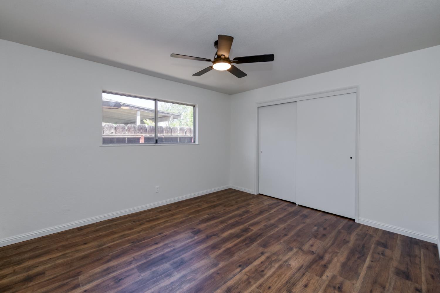 6544 N Barton Ave, Fresno, CA 93710