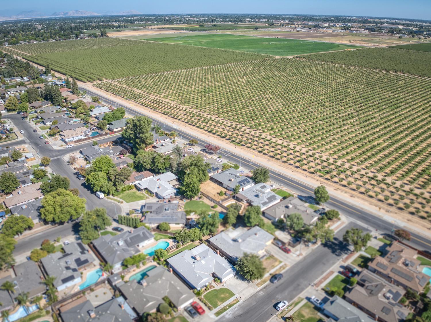6544 N Barton Ave, Fresno, CA 93710