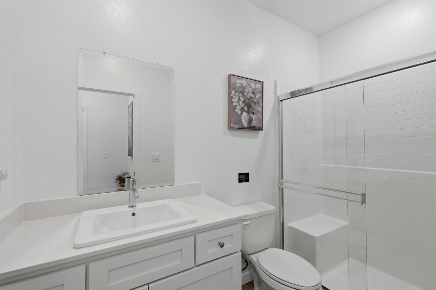 530 Baylor Dr, Lemoore, CA 93245
