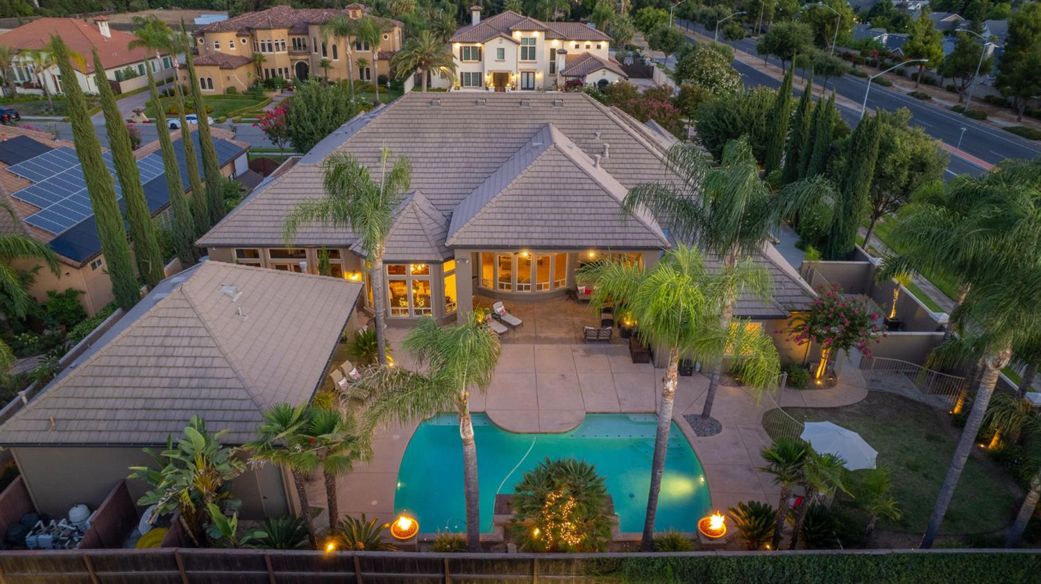 2016 E Sawgrass Ave, Fresno, CA 93730