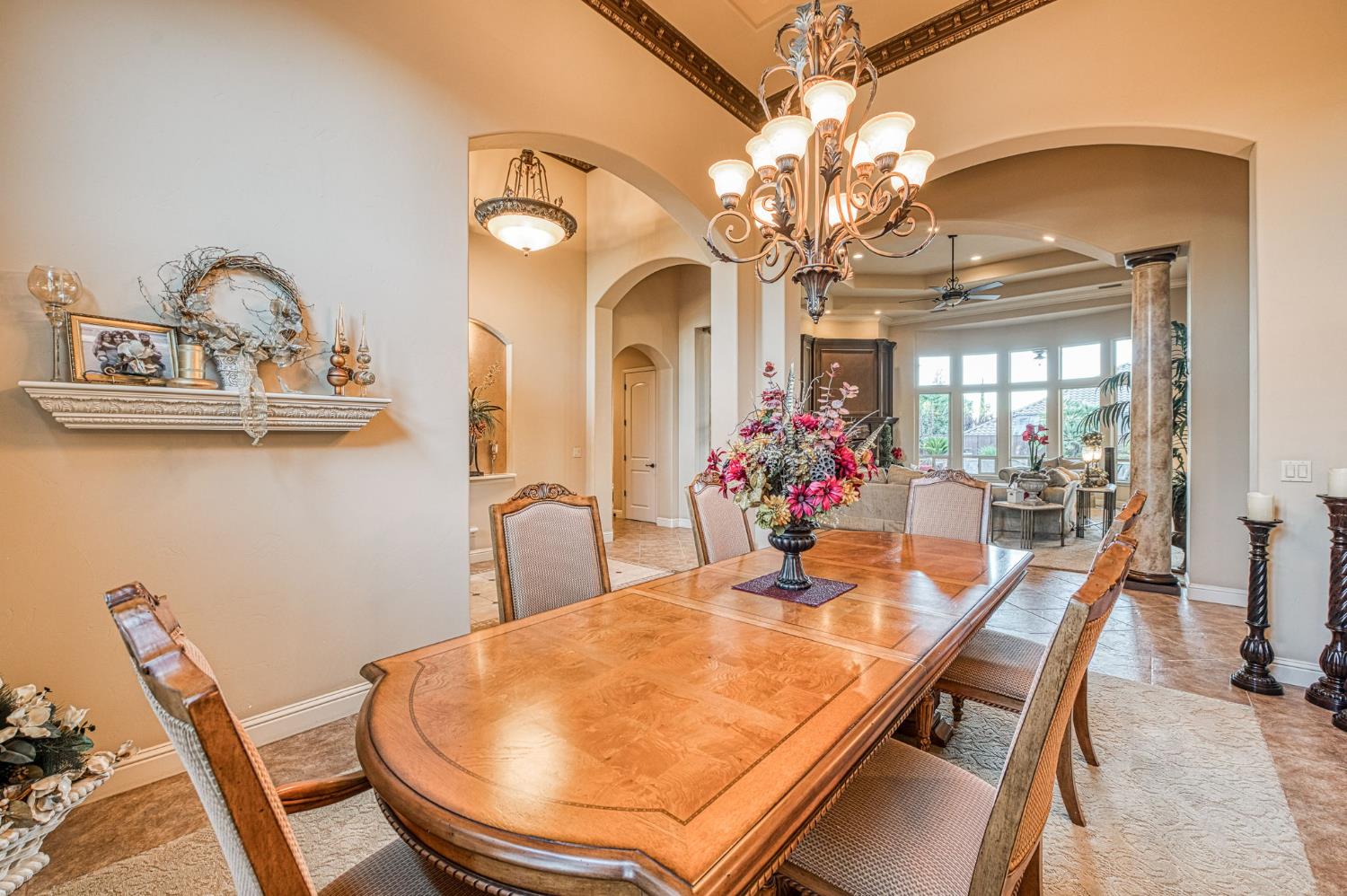 2016 E Sawgrass Ave, Fresno, CA 93730