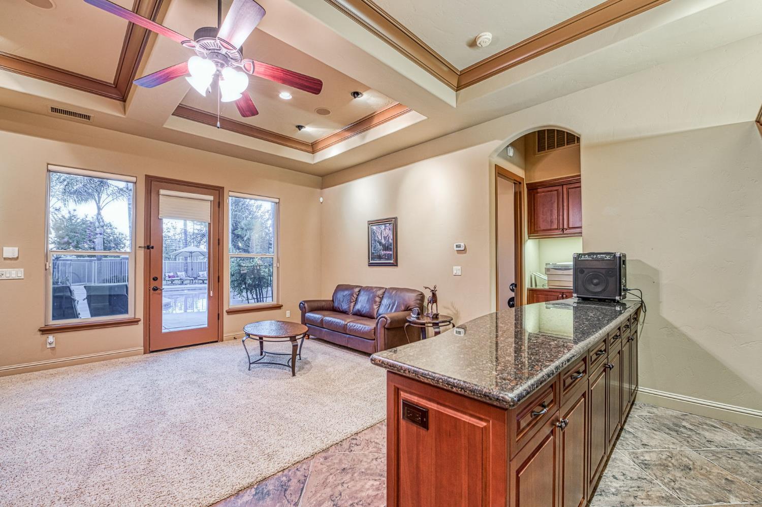 2016 E Sawgrass Ave, Fresno, CA 93730