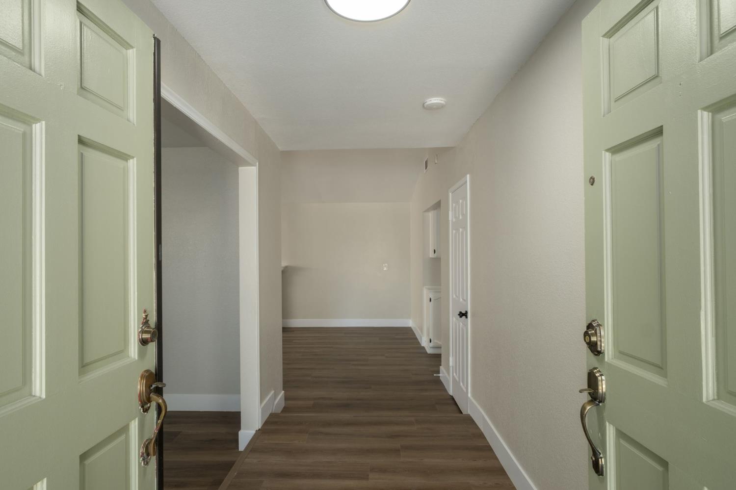 893 E Decatur Ave, Fresno, CA 93720