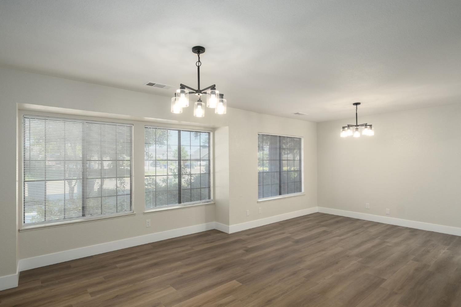 893 E Decatur Ave, Fresno, CA 93720
