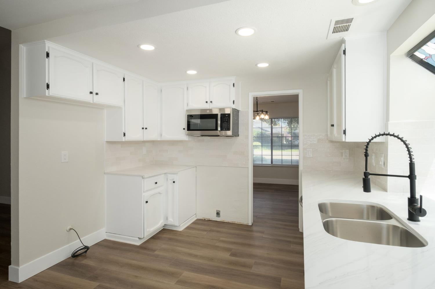 893 E Decatur Ave, Fresno, CA 93720