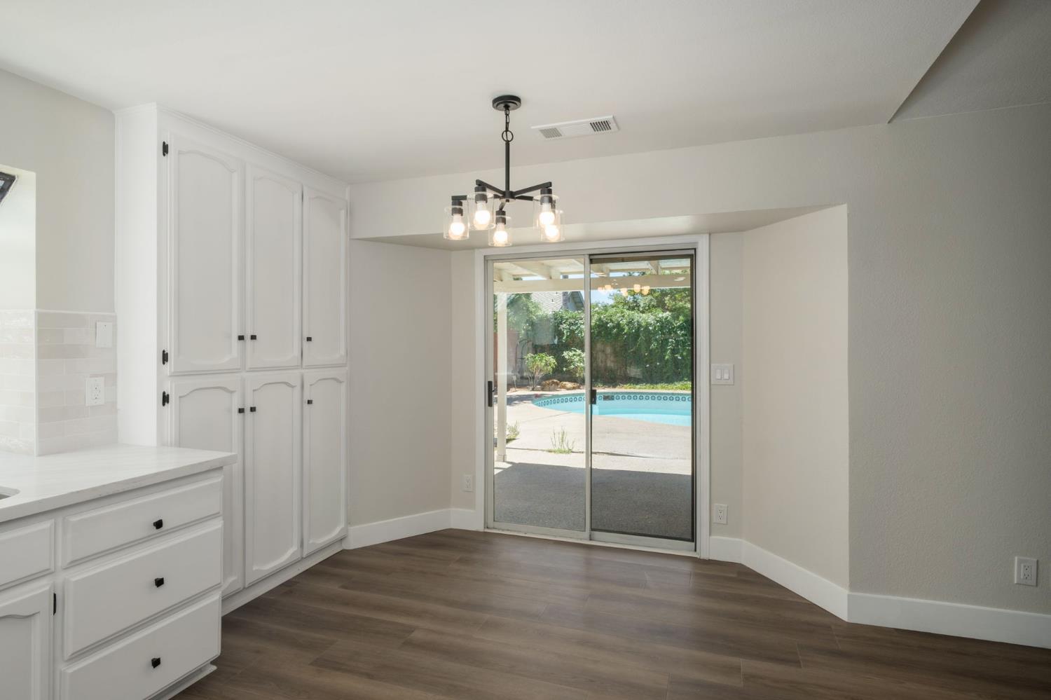 893 E Decatur Ave, Fresno, CA 93720