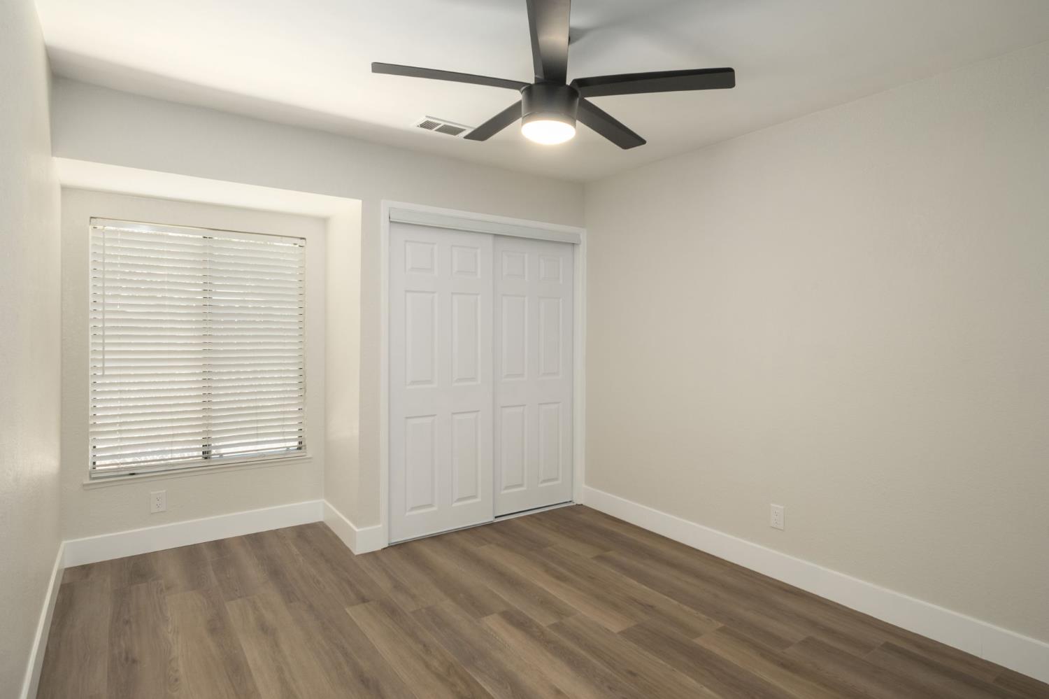 893 E Decatur Ave, Fresno, CA 93720