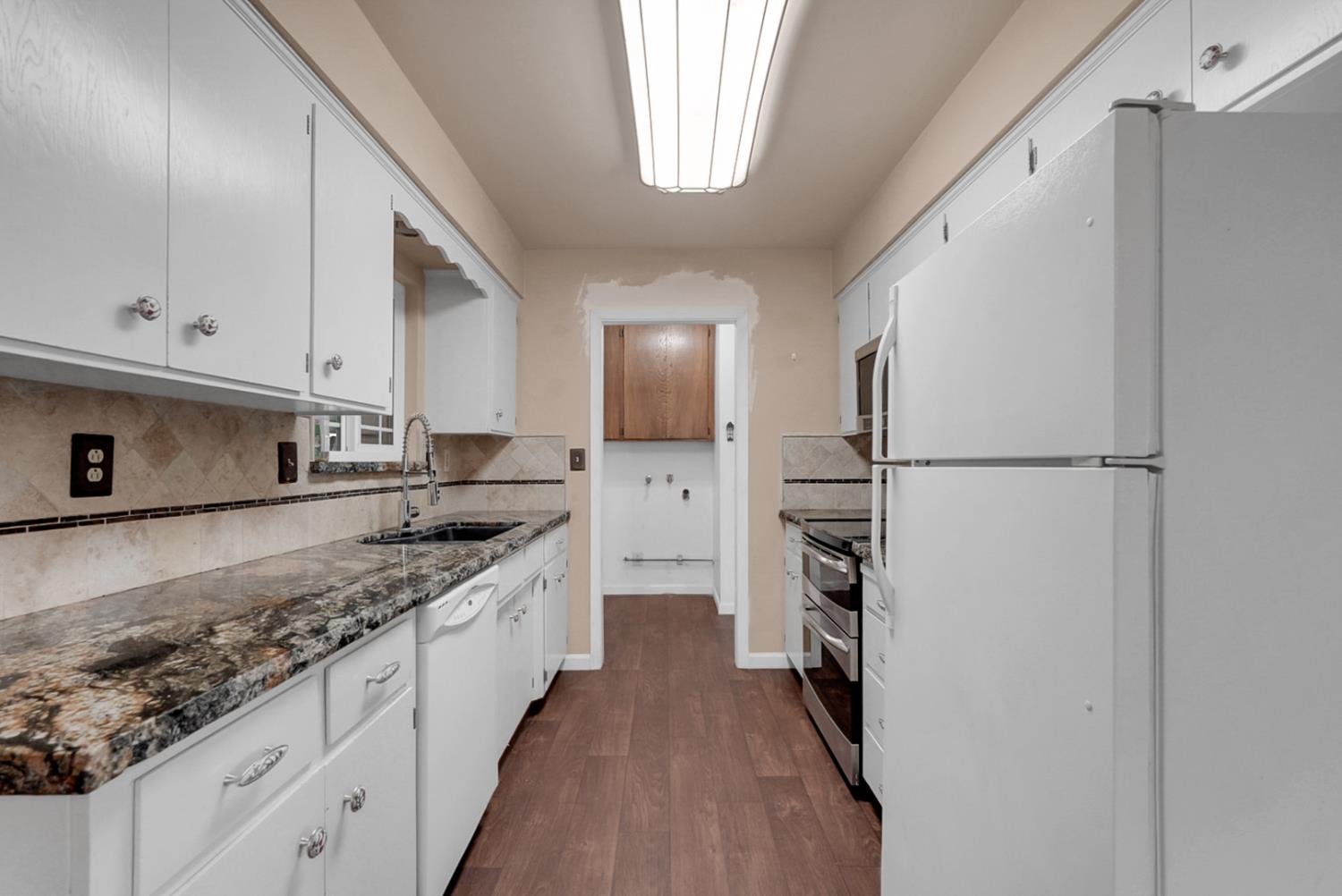 543 Autumn Ct, Madera, CA 93637