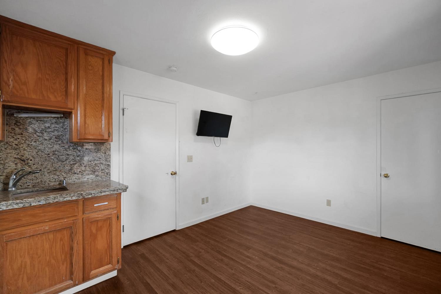 543 Autumn Ct, Madera, CA 93637