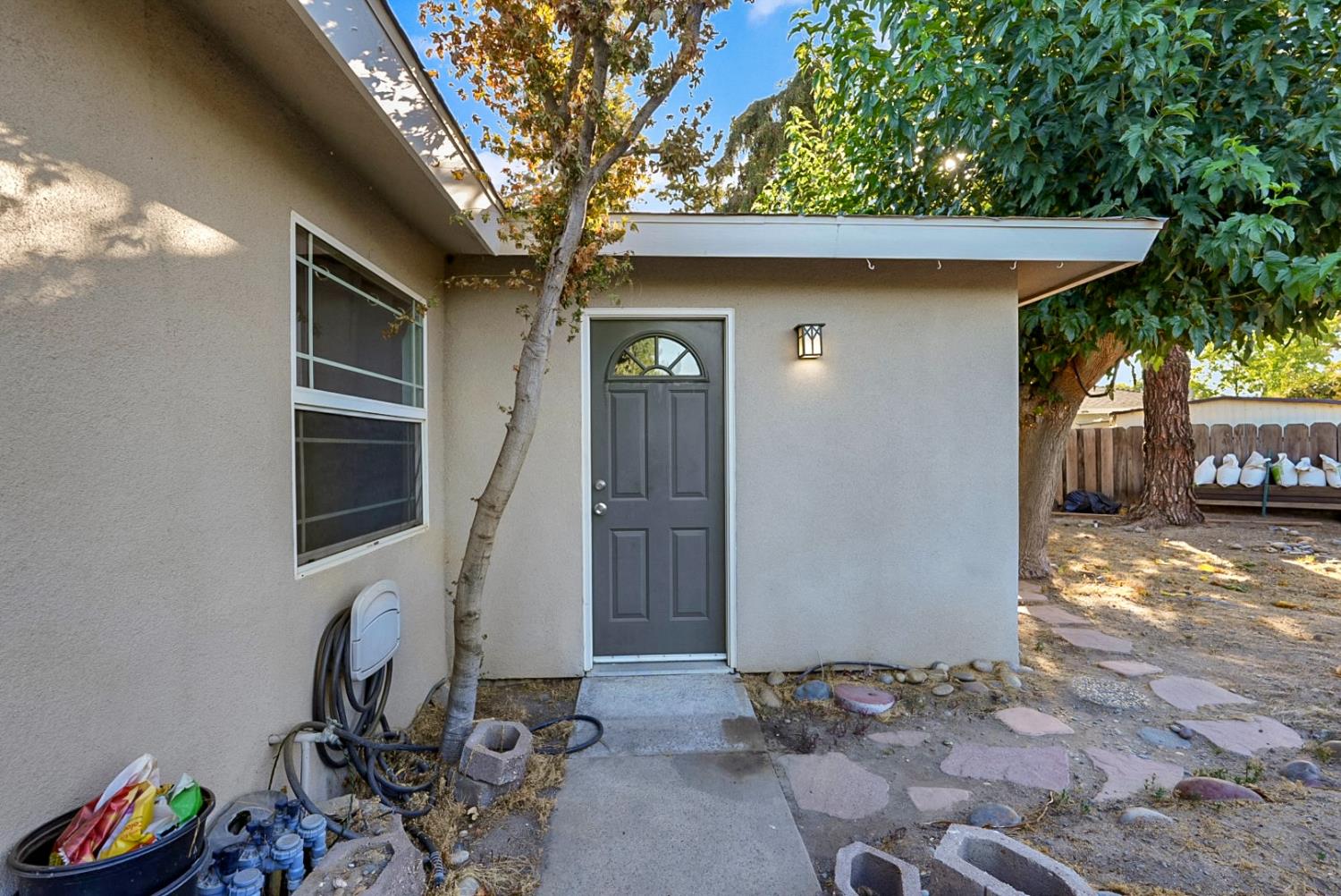 543 Autumn Ct, Madera, CA 93637