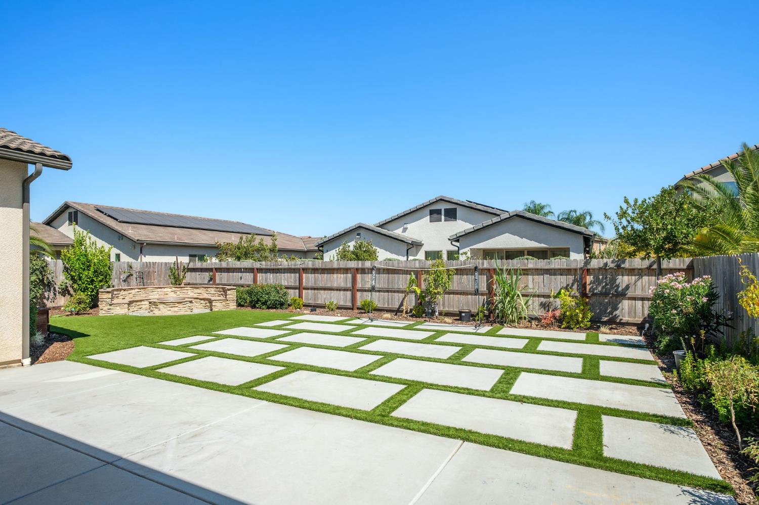 11298 N Via San Toma Dr, Fresno, CA 93730