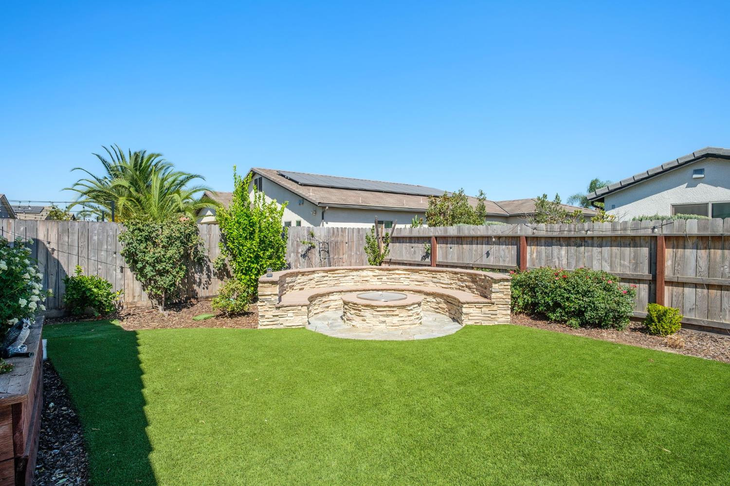 11298 N Via San Toma Dr, Fresno, CA 93730