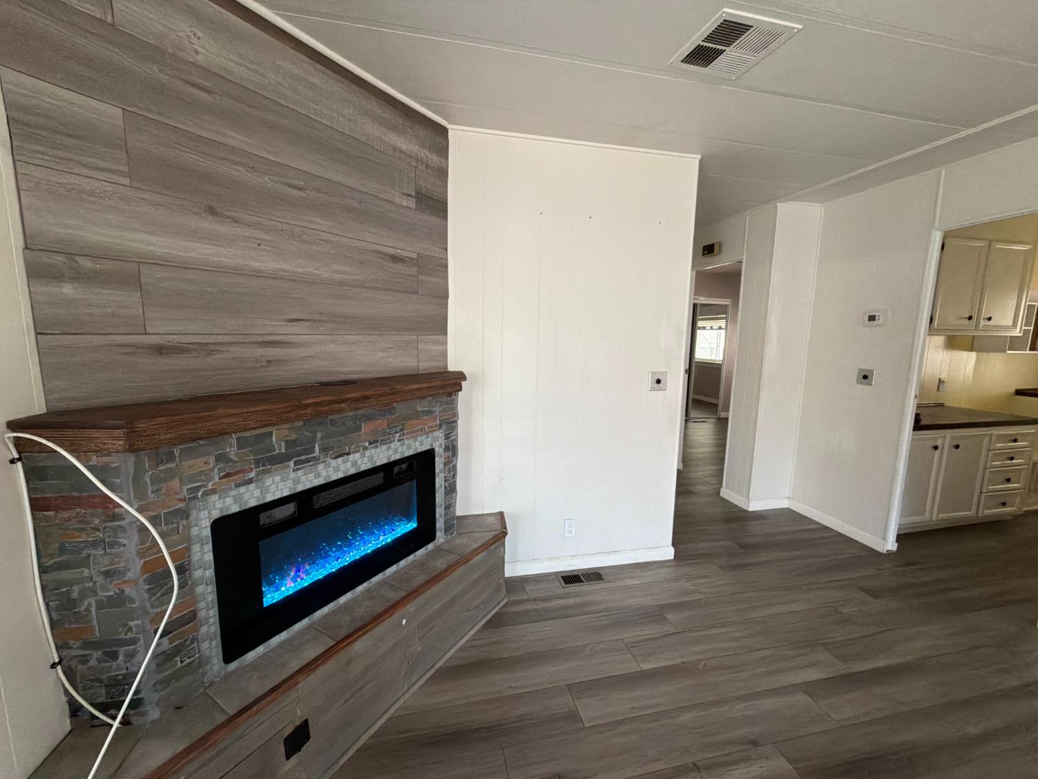221 W Herndon Ave #142, Pinedale, CA 93650