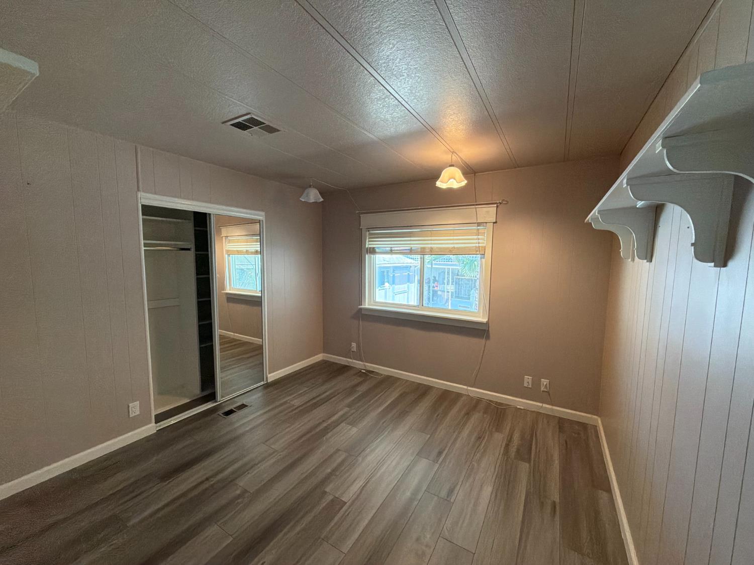 221 W Herndon Ave #142, Pinedale, CA 93650
