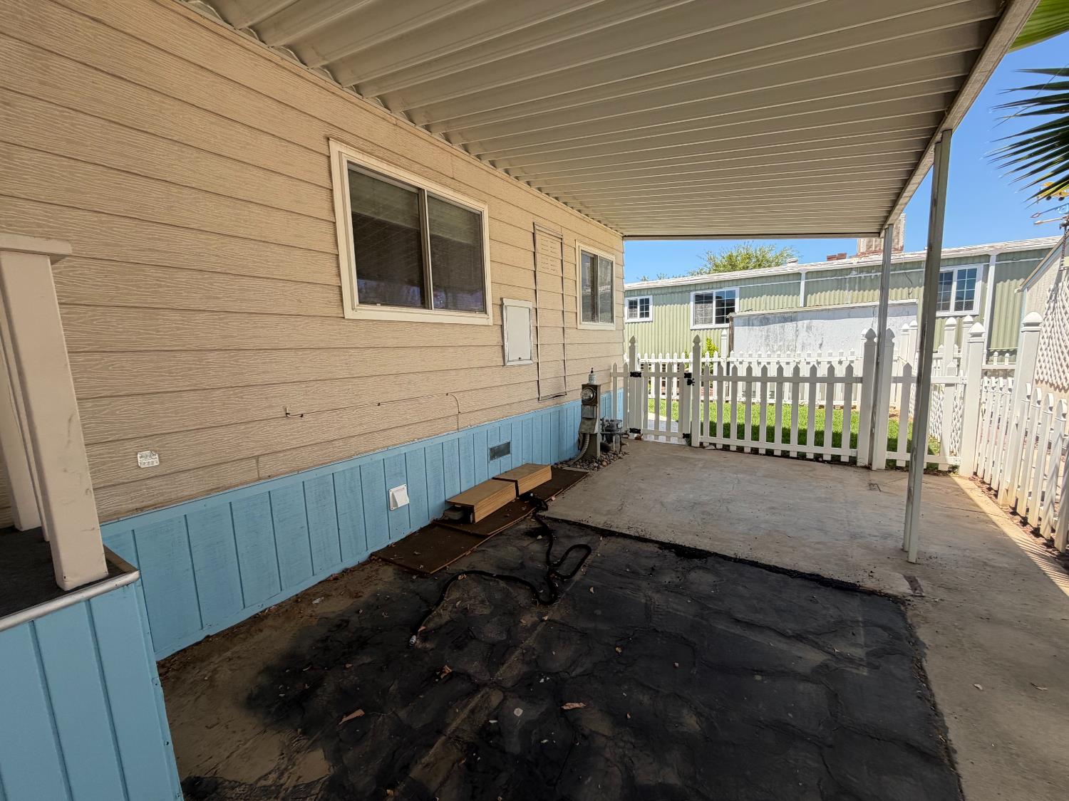 221 W Herndon Ave #142, Pinedale, CA 93650