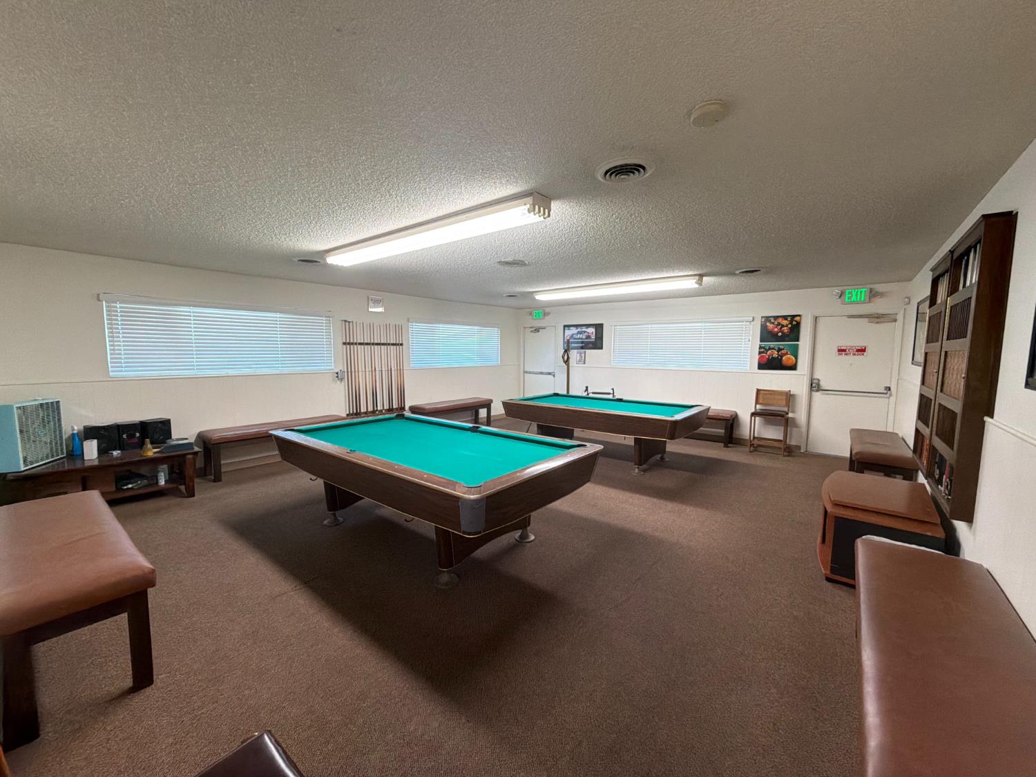 221 W Herndon Ave #142, Pinedale, CA 93650