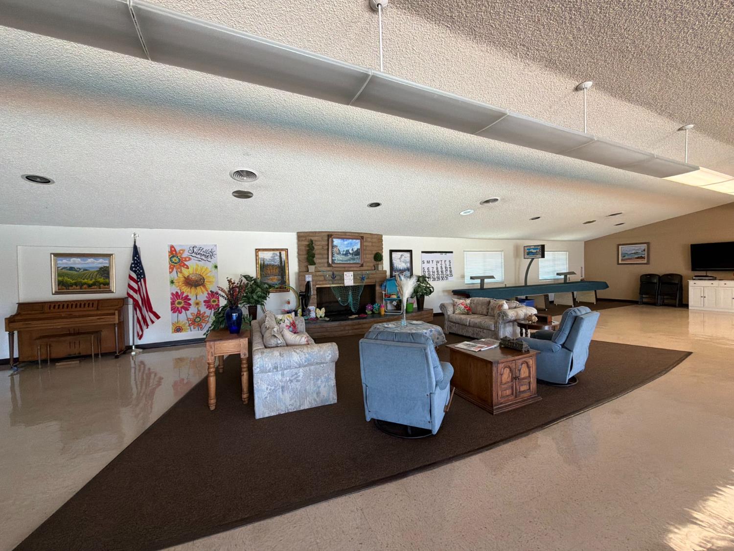 221 W Herndon Ave #142, Pinedale, CA 93650