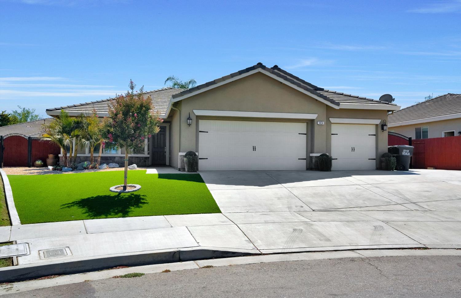 1834 N Leila St, Visalia, CA 93291