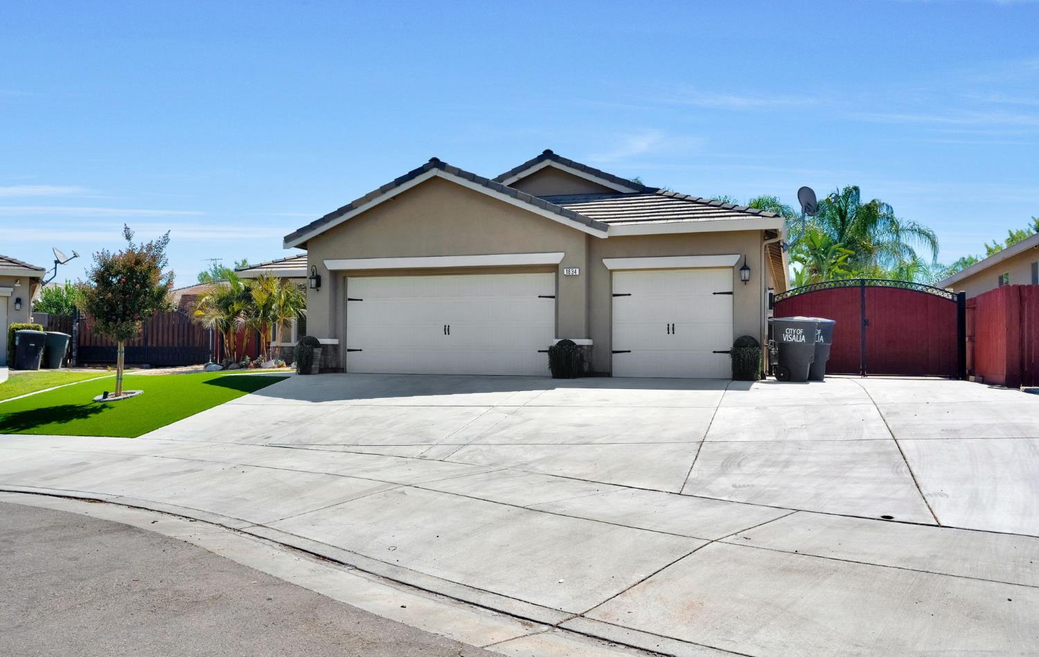 1834 N Leila St, Visalia, CA 93291
